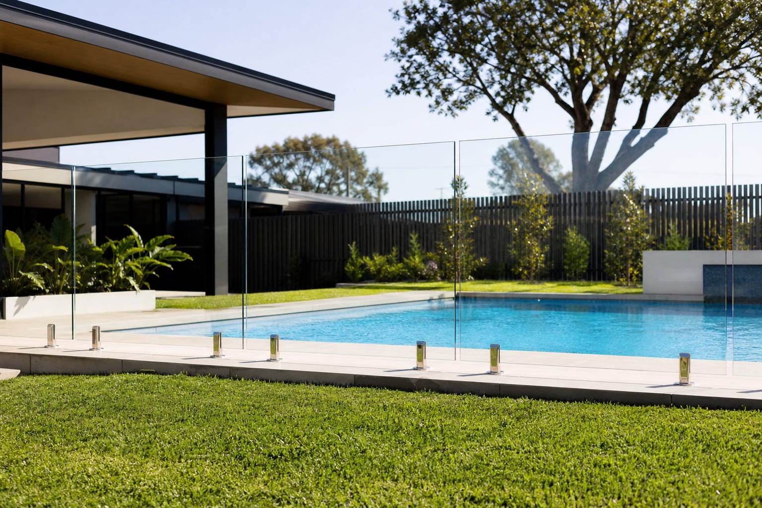 Frameless glass pool fence in Melbourne